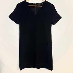 Theory Black V-Neck Admiral Crepe Short Sleeve Shift Dress Size 2 LBD